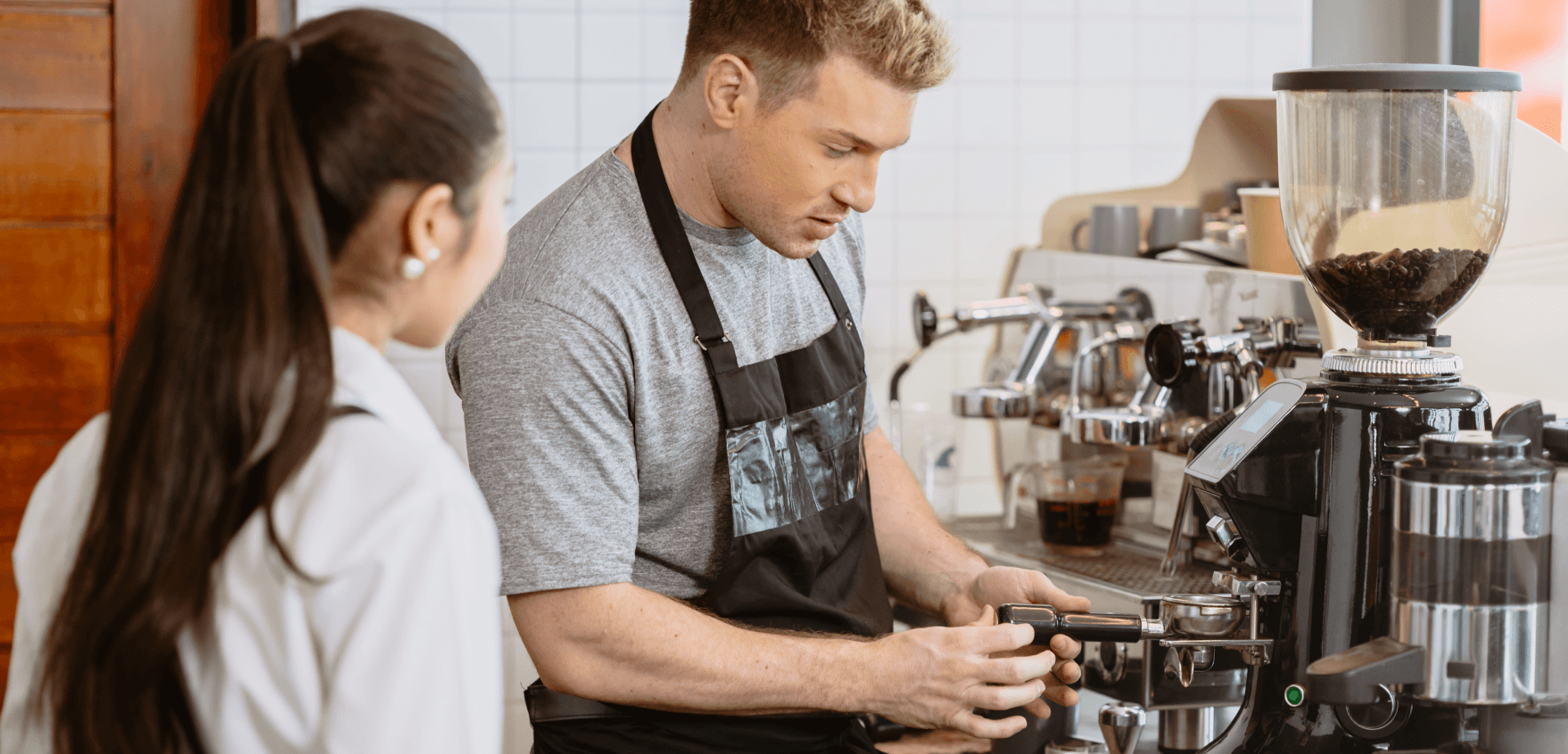 Formación práctica de barista